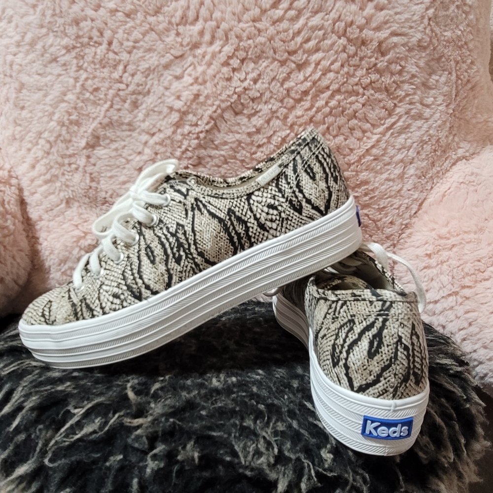Keds Triple Kick SNAKE Canvas Platform Sneaker DREAM FOAM INSOLE, Size 8